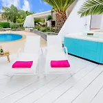 Вилла Luxe With Private Pool, Jacuzzi And Spectacular Views *
